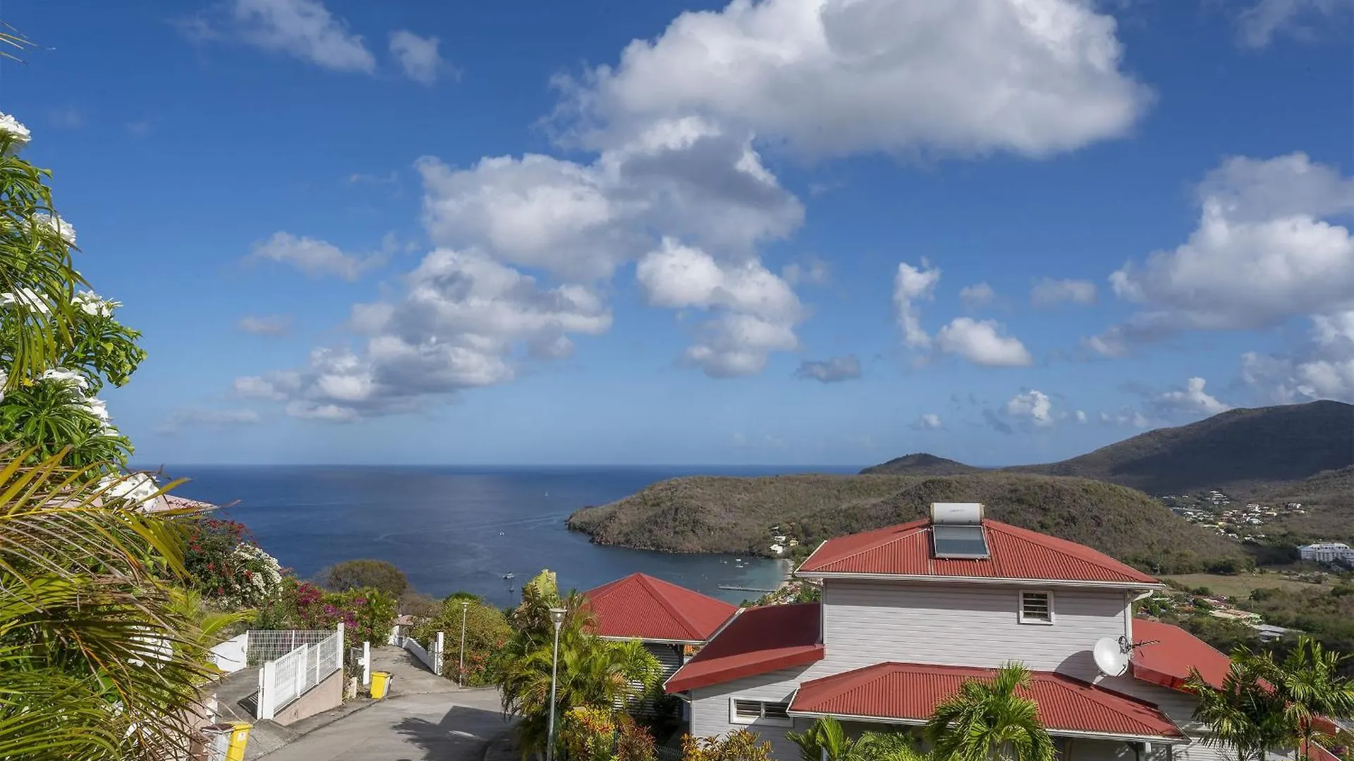 Villa Cap Sud Avec Piscine Et Vue Mer 0*, Les Anses-d'Arlets